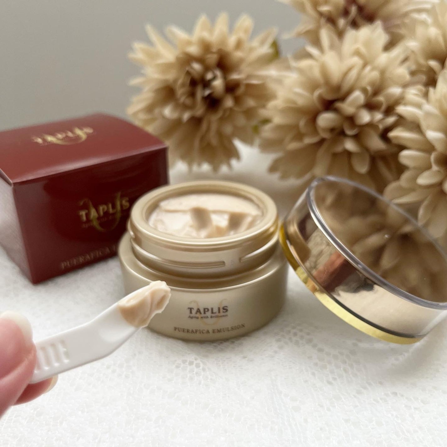 タプリス プエラフィカ エマルション/ドクターベルツ/フェイスクリームを使ったクチコミ(3枚目)