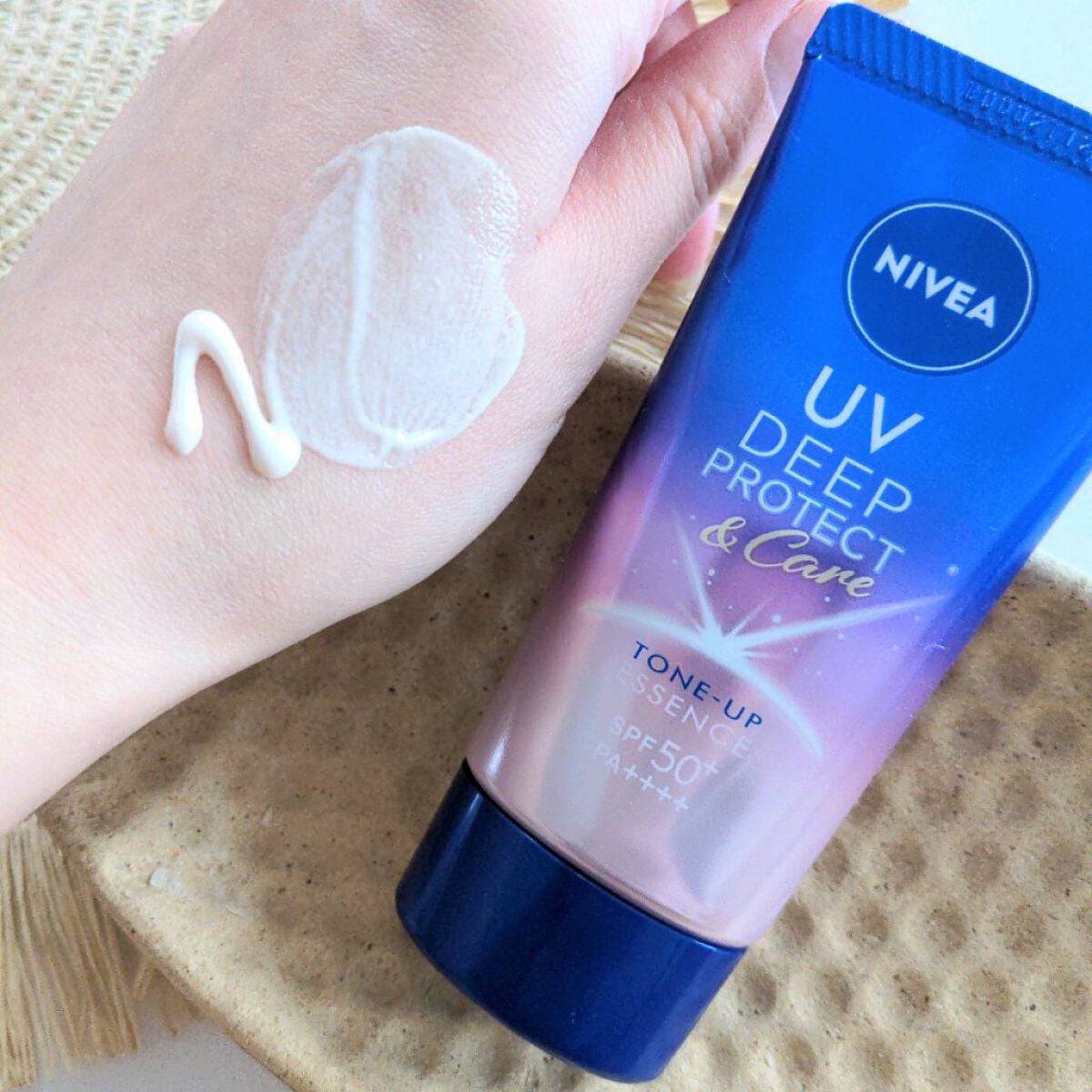 ニベアUV ディープ プロテクト&ケア トーンアップ エッセンス/ニベア/日焼け止めローションを使ったクチコミ(3枚目)