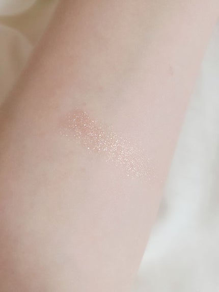 ジョルジオ アルマーニ ビューティ アイズ トゥ キル ステラー アイシャドウのクチコミ「店員さんのまぶたが眩しくて思わず購入♡
アイズトゥキル ステラーアイシャドウ5
ARMANI.....」(3枚目)