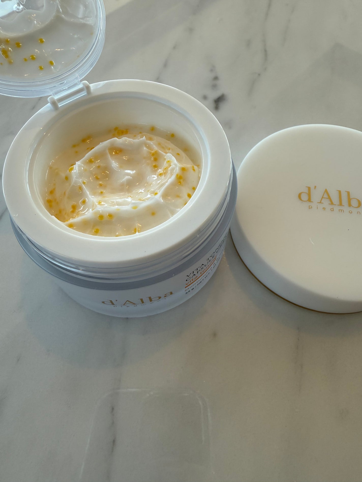 ビタトーニングカプセルクリーム/ダルバ/フェイスクリームを使ったクチコミ(3枚目)