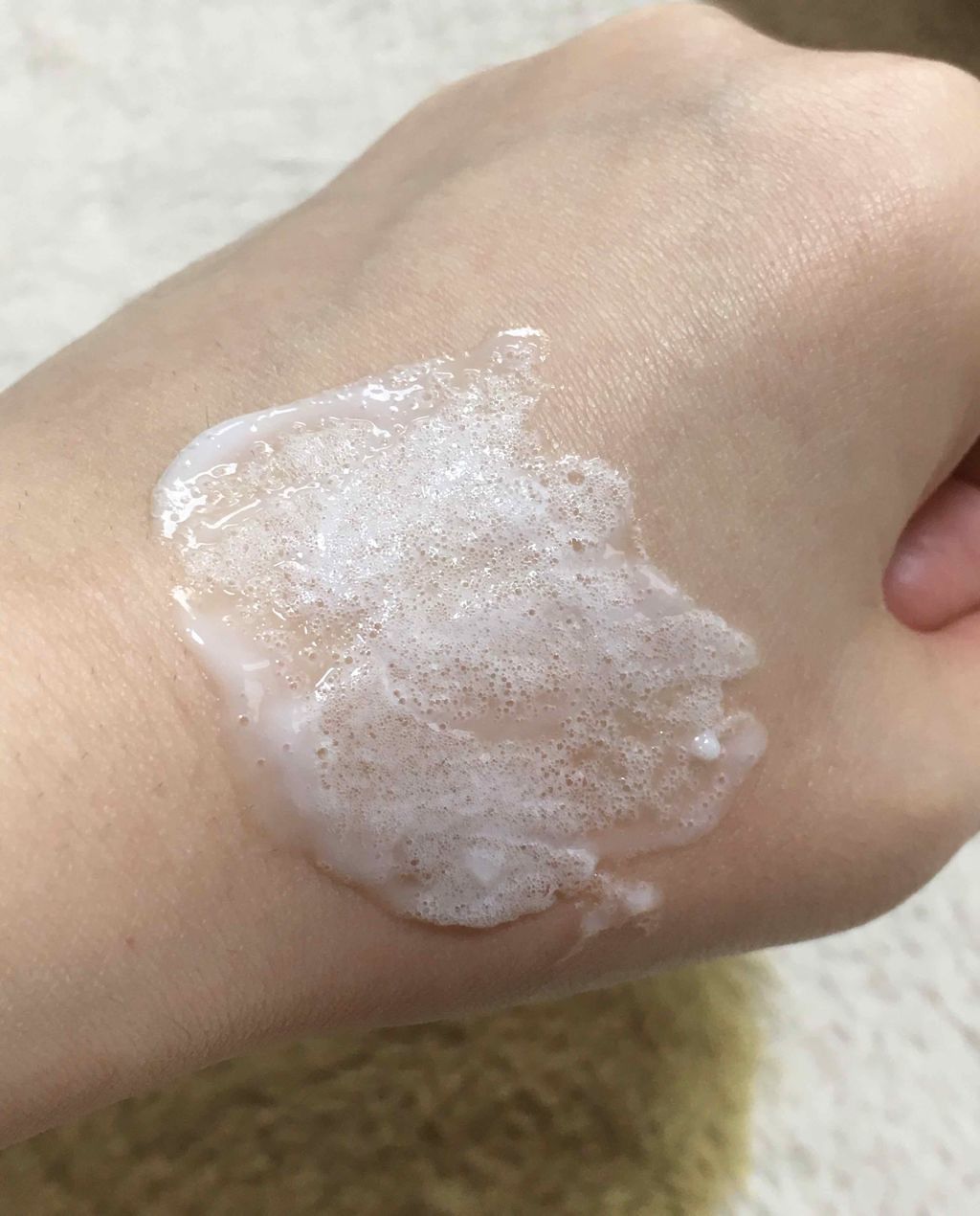 MILK BUBBLE ESSENCE PACK ＃PLAIN/G9SKIN/美容液を使ったクチコミ（3枚目）