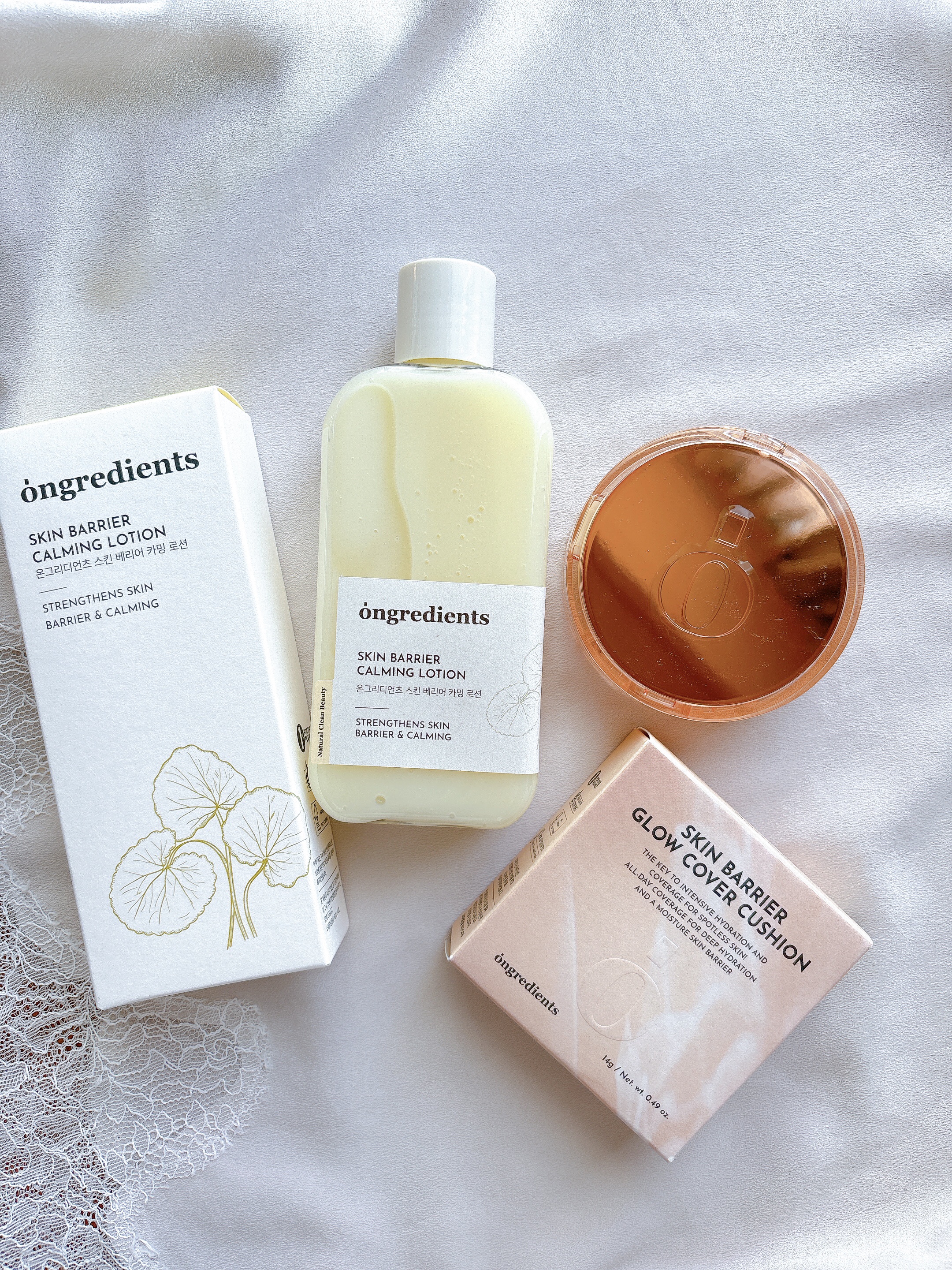 🔸［Ongredients］アイドル級ツヤ肌が叶うベースメイクセット


(こちらはOngredients様から頂きました)


☑️Ongredients
✔️スキンバリアカーミングローション

これを使うと化粧ノリが良くなると評判で、