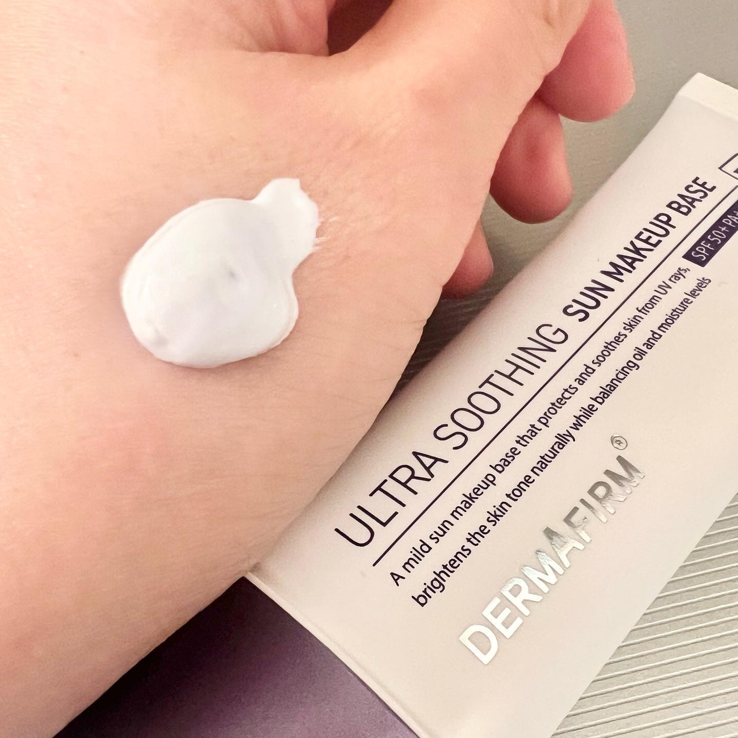 [R4] ウルトラスージングサンメイクアップベース/ダーマファーム/日焼け止めクリームを使ったクチコミ（3枚目）