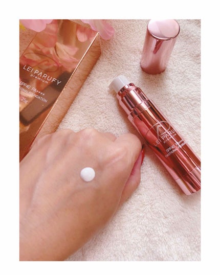 プレミアムエモーショナルファンデーション/LEI PARUFY/リキッドファンデーションを使ったクチコミ(2枚目)