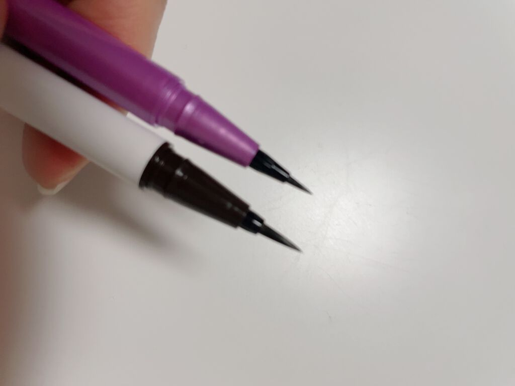 「密着アイライナー」ショート筆リキッド/デジャヴュ/リキッドアイライナーを使ったクチコミ（2枚目）