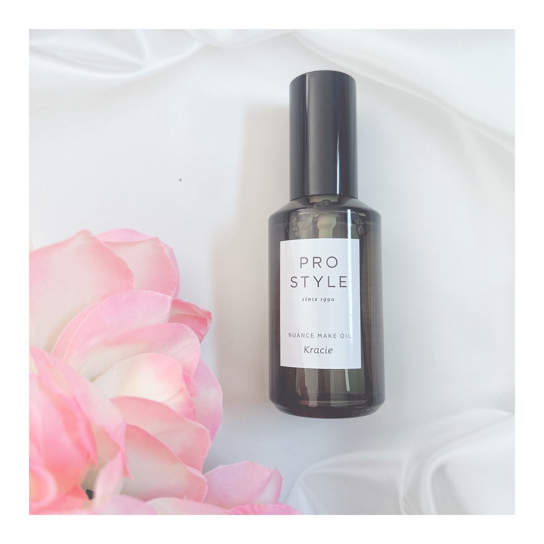 
*☼*―――――

‎🤍プロスタイル
ニュアンスメイクオイル

サロン後1ヶ月でも
スタイリングがキマるオイル✨

スタイリング効果×グロス効果✨

爽やかなフルーティフローラルの香り
に癒されます🌿

サラサラしたテクスチャーで
サ