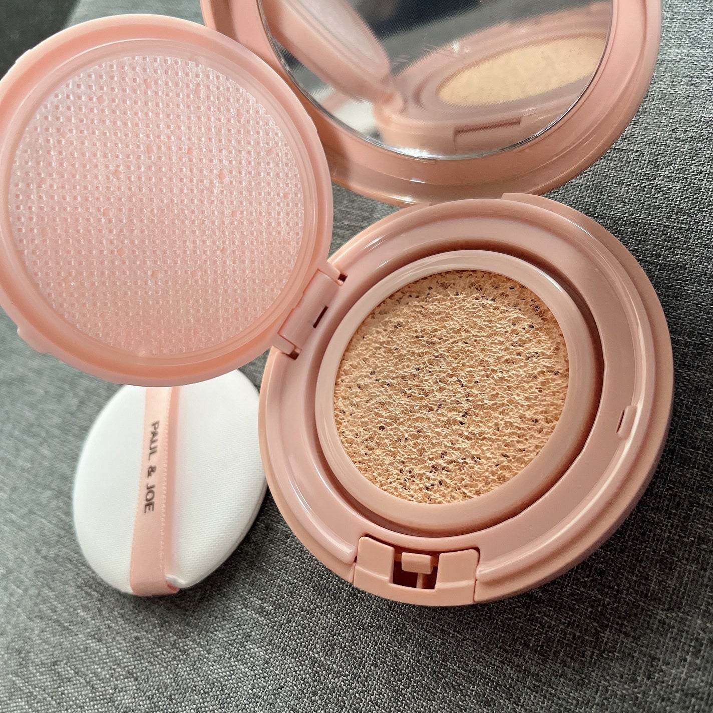 シースルー ヴェール コンパクト/PAUL & JOE BEAUTE/ファンデーションを使ったクチコミ(2枚目)