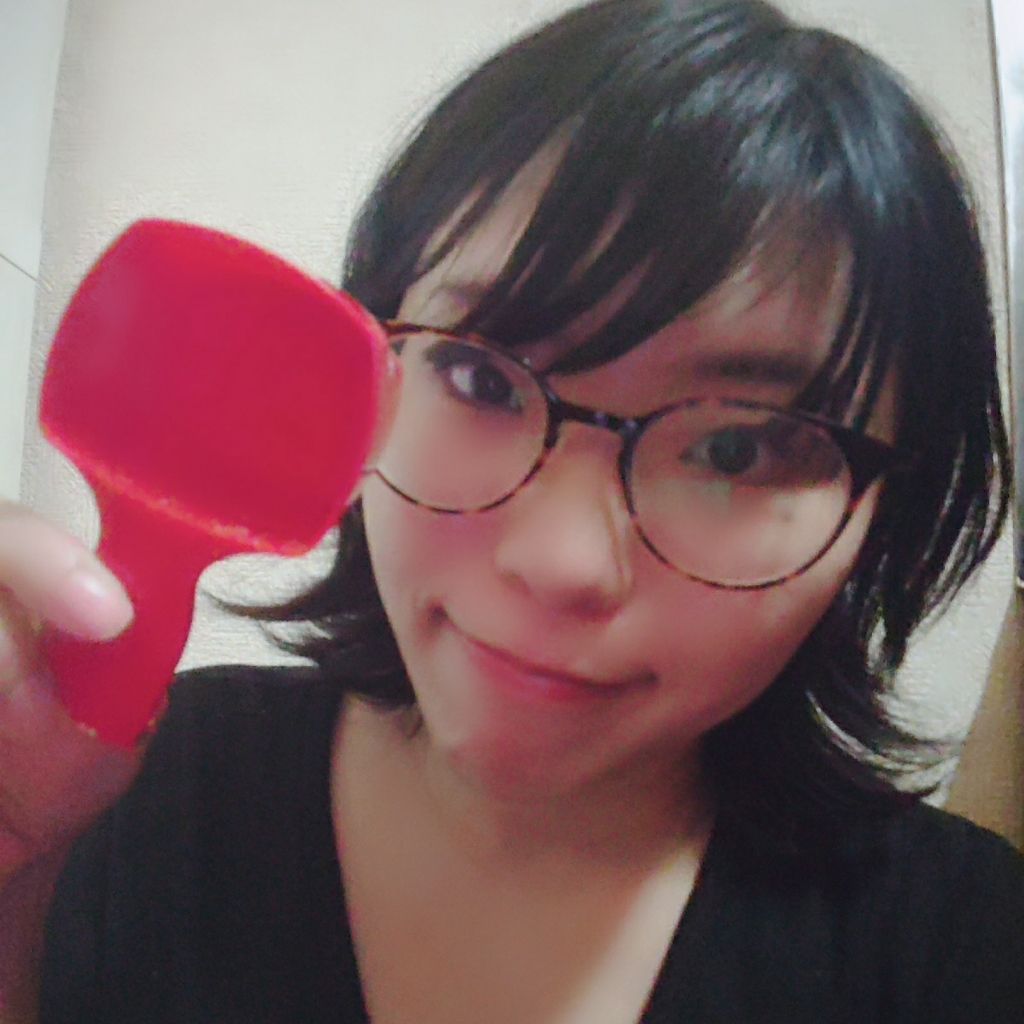 nako on LIPS 「私の#愛用品✨.1枚目これなんでしょう2枚目デカすぎて映らない..」(1枚目)