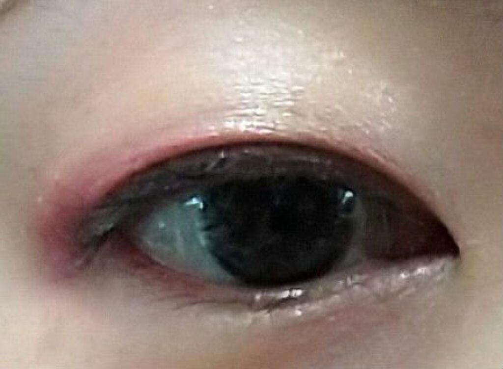 ミネラルマルチパウダー/エトヴォス/単色アイシャドウを使ったクチコミ（3枚目）