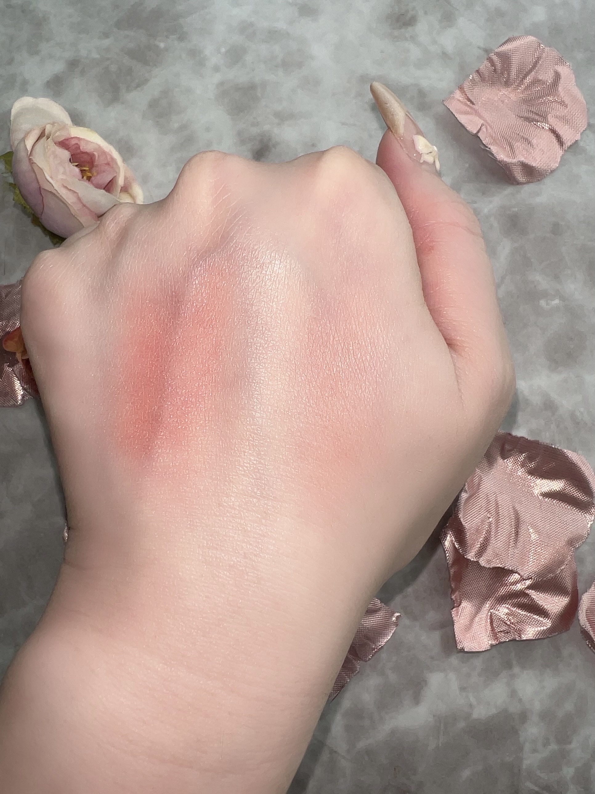 ディオールスキン ルージュ ブラッシュ/Dior/パウダーチークを使ったクチコミ（3枚目）