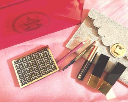 ESTEE LAUDER グッド アズ ゴールド 2018のクチコミ「エスティーローダー♦️グッド アズ ゴールド2018
これだけアイテムが揃って税込7020円.....」(1枚目)