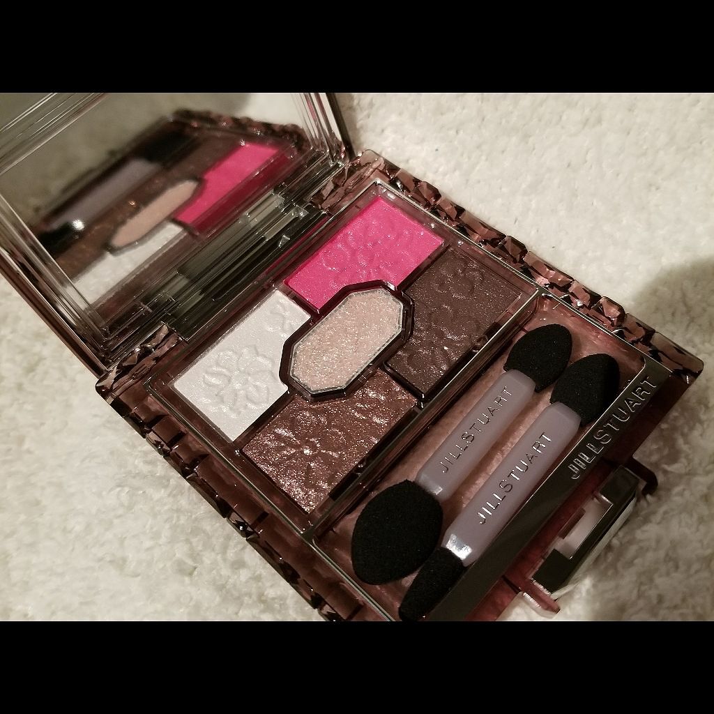 リボンクチュール アイズ/JILL STUART/アイシャドウパレットを使ったクチコミ(2枚目)