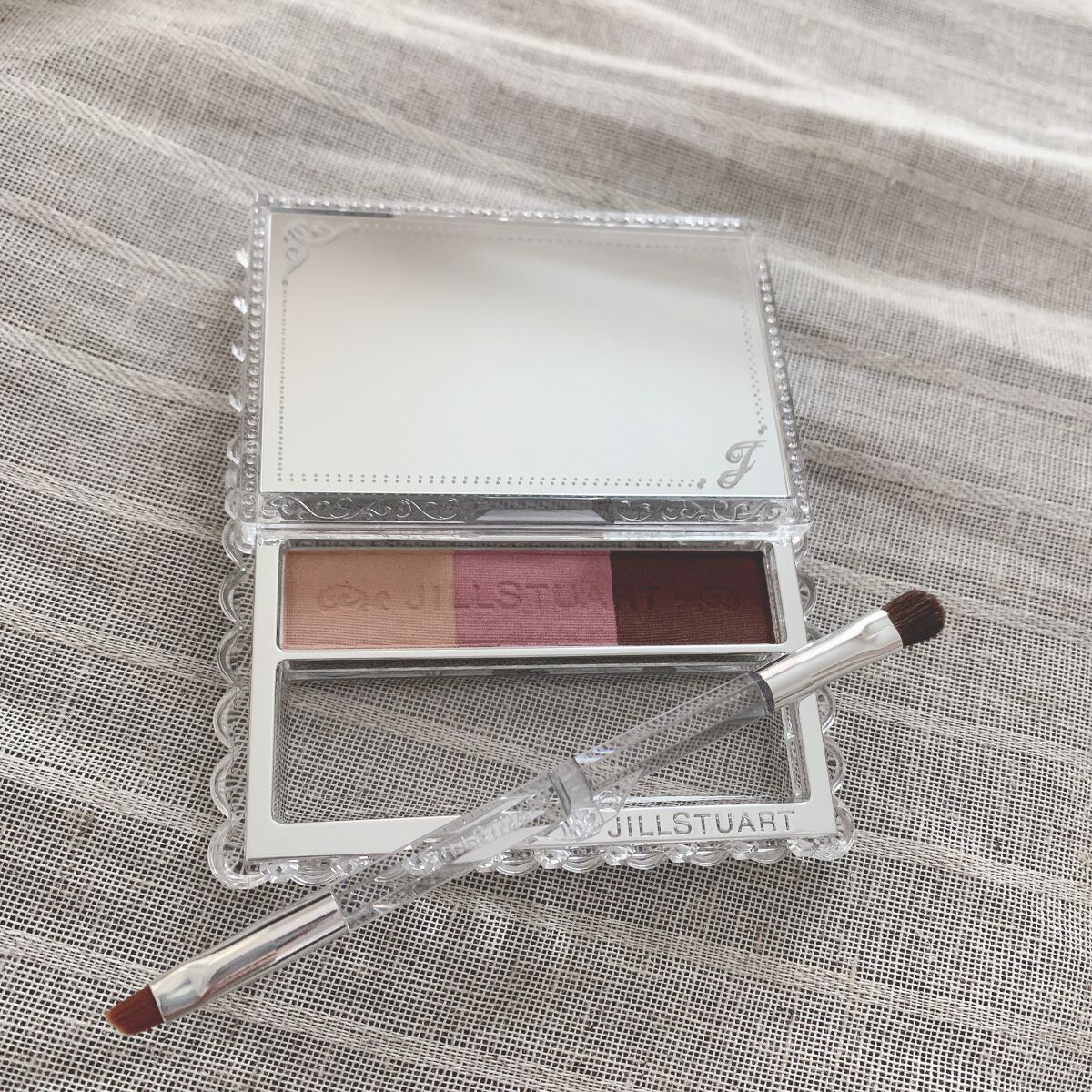 ジルスチュアート ニュアンスブロウパレット/JILL STUART/パウダーアイブロウを使ったクチコミ(2枚目)
