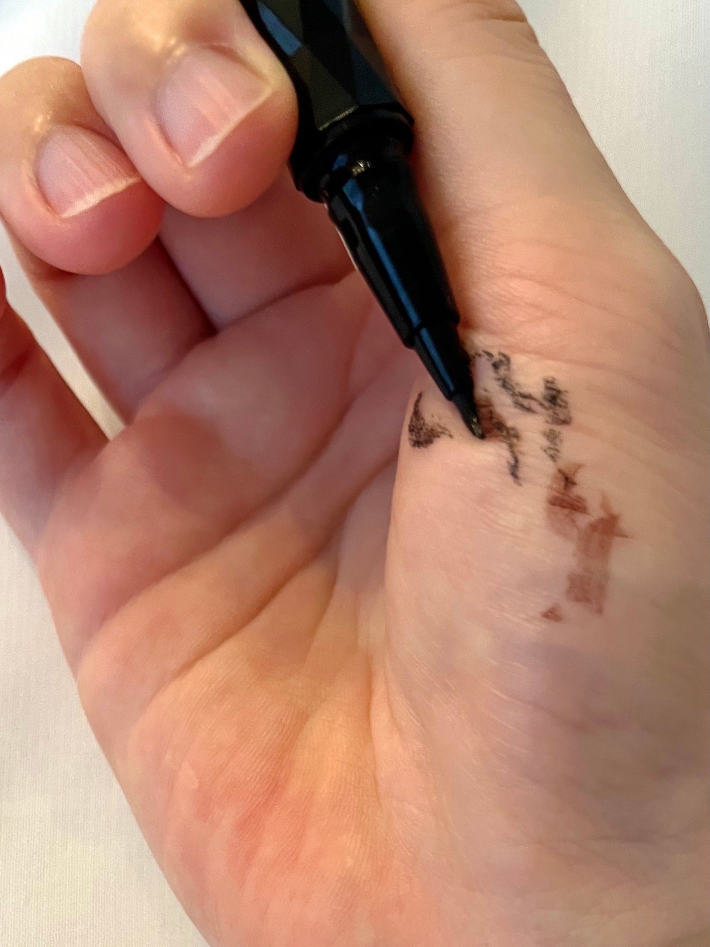 スーパーシャープライナーEX4.0/KATE/リキッドアイライナーを使ったクチコミ(3枚目)