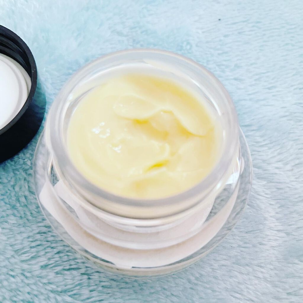 BOBBI BROWN ビタエンリッチド アイ ベースのクチコミ「⭐︎
⭐︎
⭐︎
アイプライマー＆アイベース
コンシーラーなど
ノリが良くなる👍

ビタミン配.....」（2枚目）