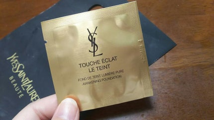 タン ラディアント タッチ エクラ/YVES SAINT LAURENT BEAUTE/リキッドファンデーションを使ったクチコミ(1枚目)