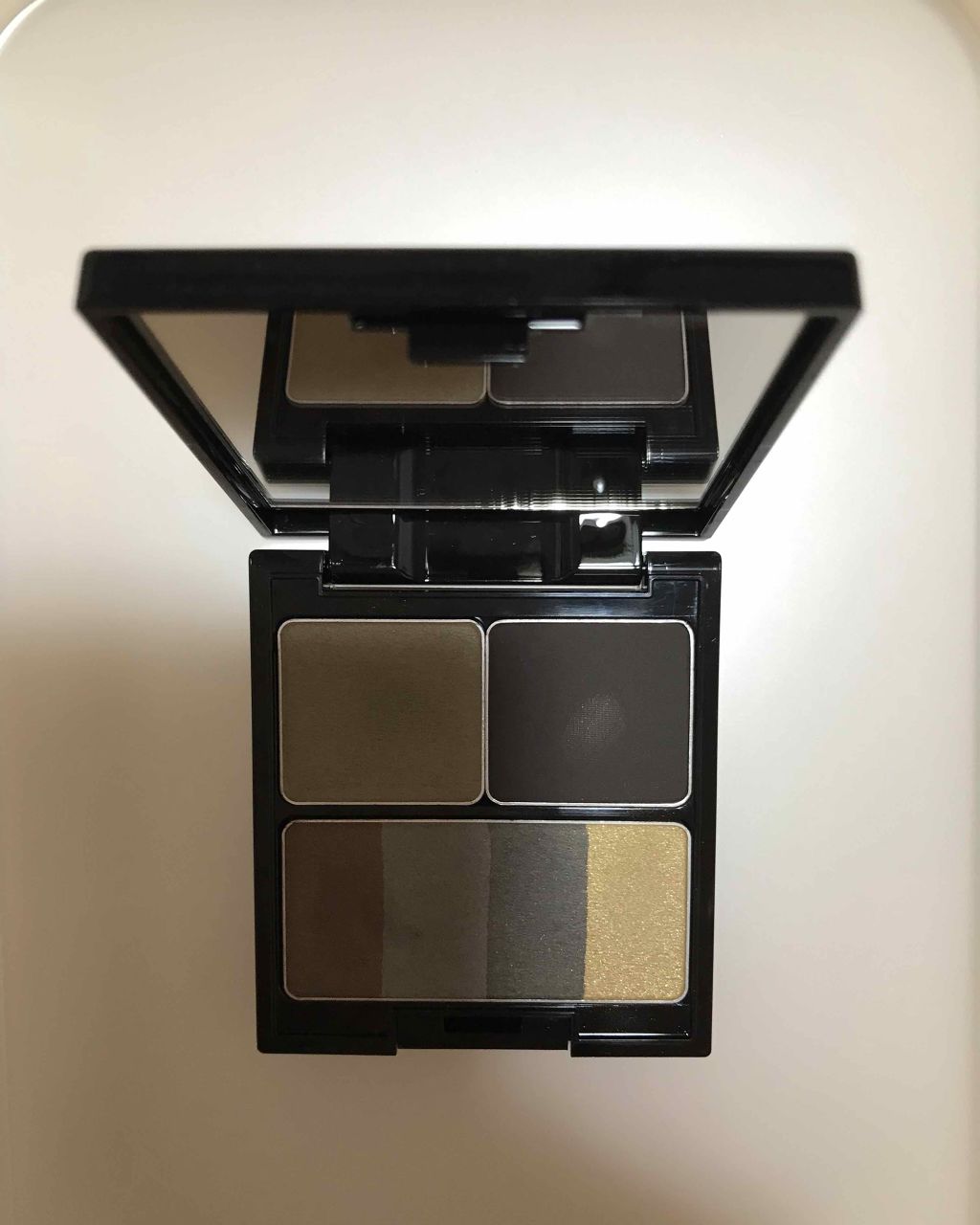 白鳳堂 アイブロウパレットのクチコミ「こちらもブラシ追加時に
オンラインで購入した商品です🥰

私は髪色が明るい方なので
お気に入り.....」（1枚目）