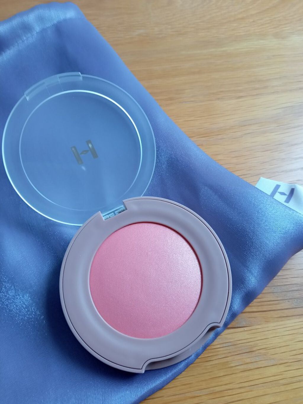 トゥルーディメンショングロウチーク/hince/パウダーチークを使ったクチコミ(1枚目)