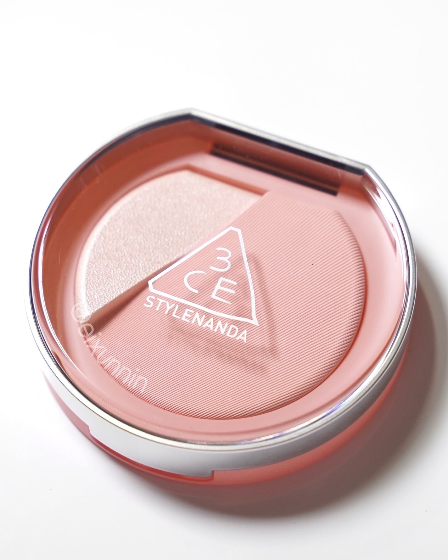 eixunnin on LIPS 「PR#3CE#blushlighter#lazytalk..」(1枚目)