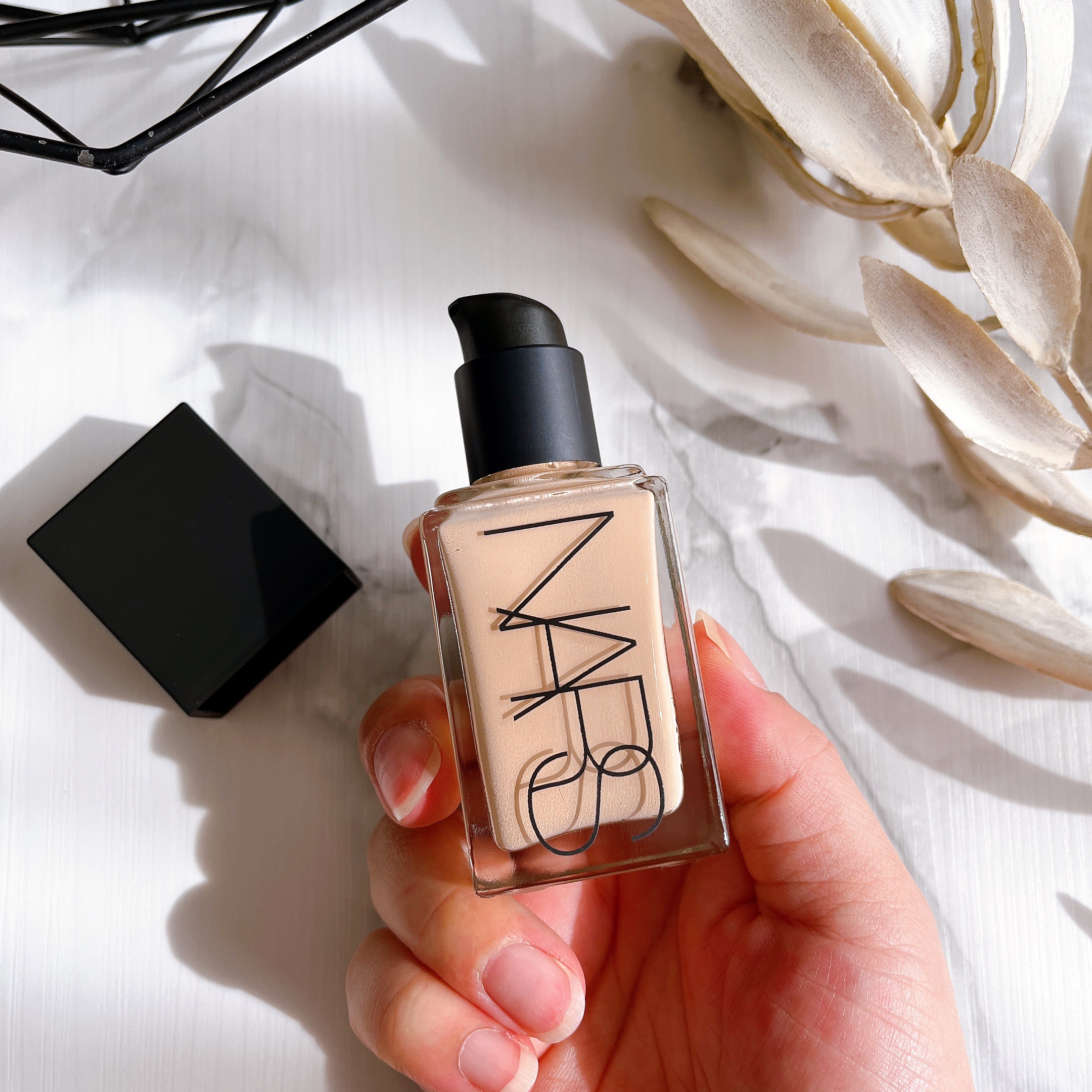 ライトリフレクティング ファンデーション 02166/NARS/リキッドファンデーションを使ったクチコミ（2枚目）