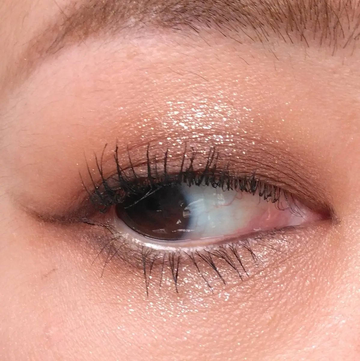 アディクション ザ アイシャドウ スパークル/ADDICTION/単色アイシャドウを使ったクチコミ（2枚目）