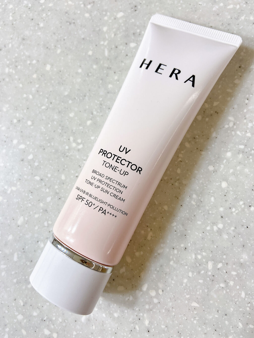 UVプロテクター トーンアップ/HERA/日焼け止めクリームを使ったクチコミ（2枚目）