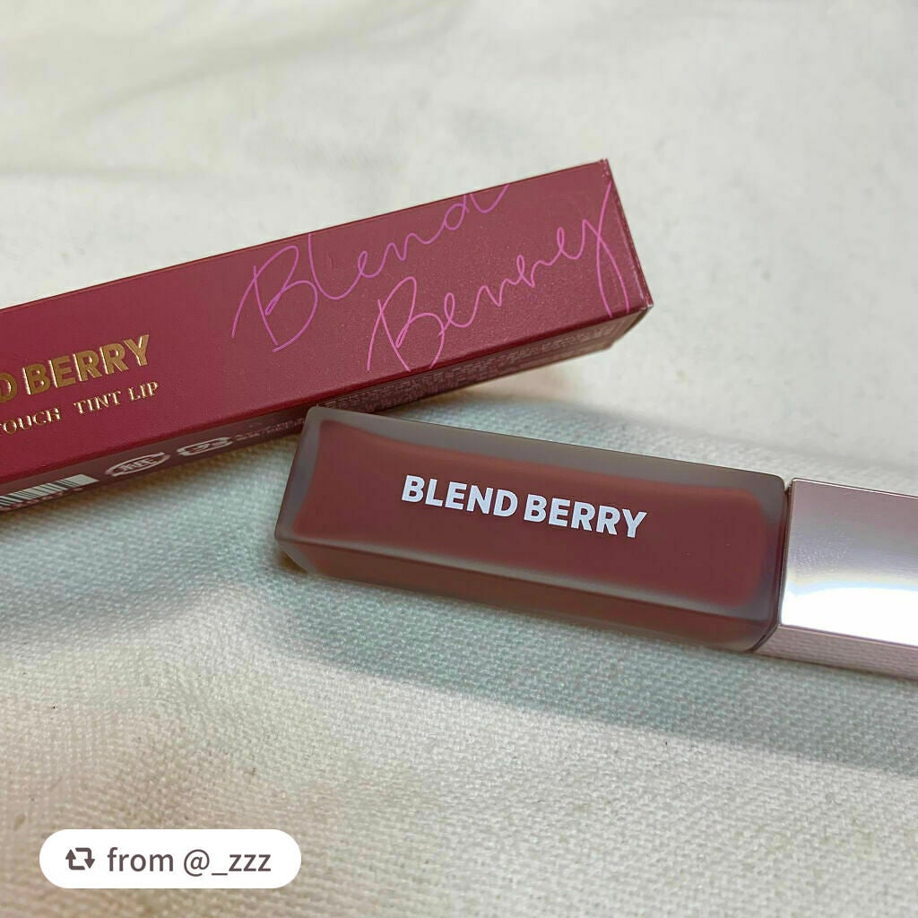 ムースタッチティントリップ /BLEND BERRY/リップティントを使ったクチコミ(2枚目)