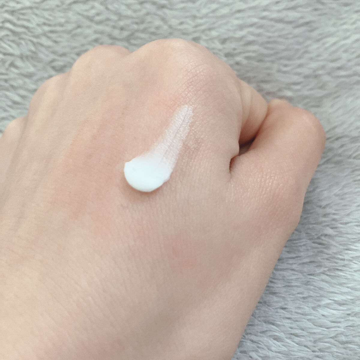 ラスティングマルチアイベース WP/キャンメイク/アイシャドウベースを使ったクチコミ（2枚目）