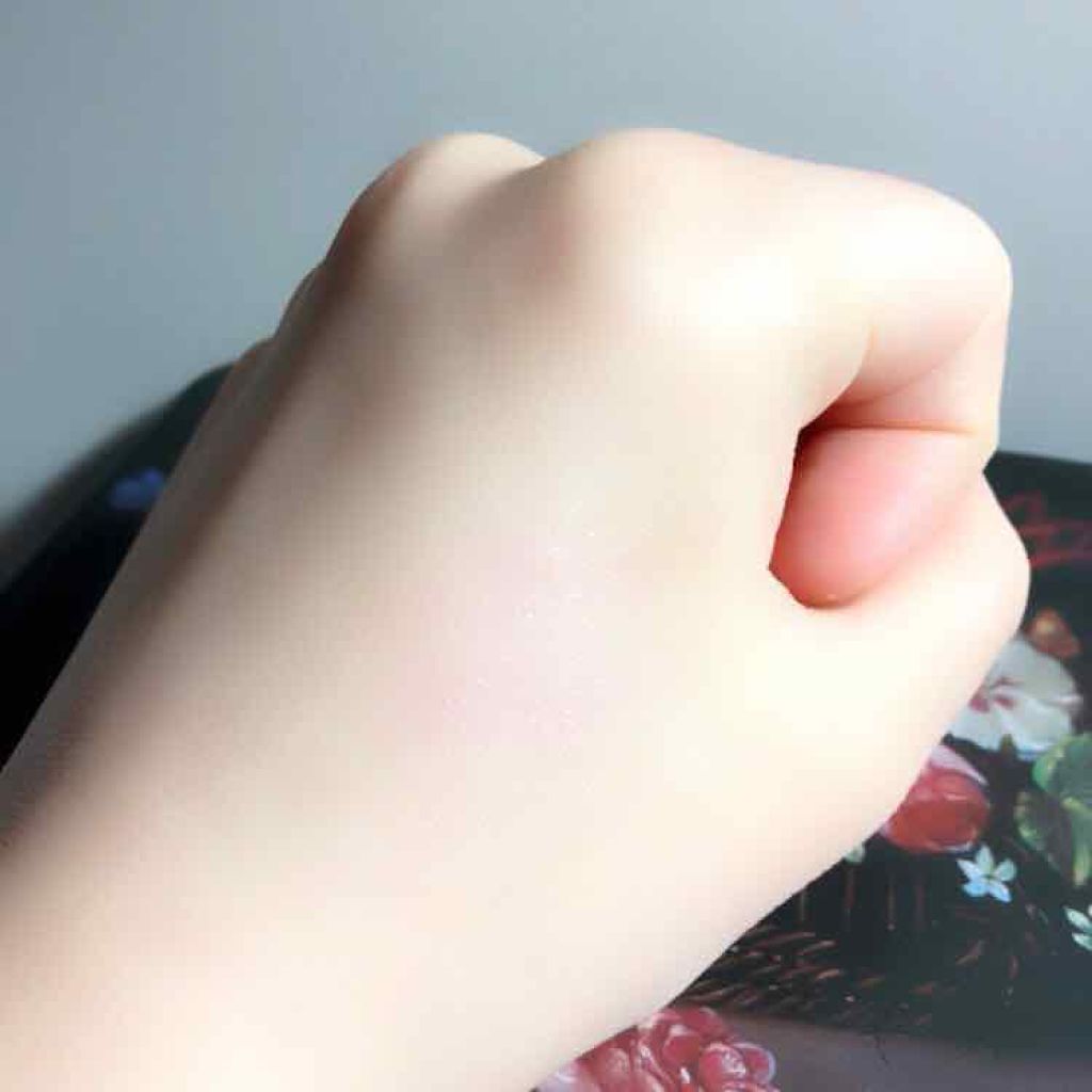 ユイルカレス/ロレアル パリ/リップグロスを使ったクチコミ(3枚目)