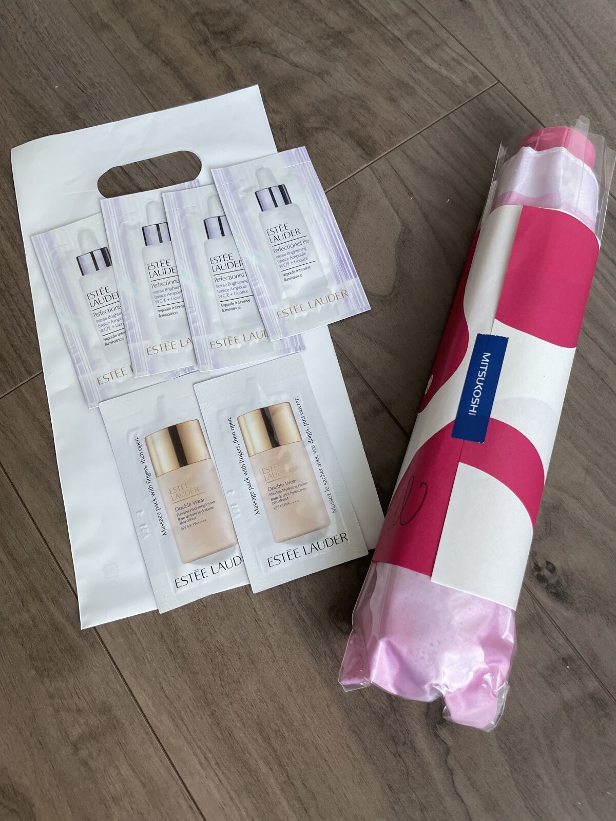 有名なブランド エスティーローダー シュープリームプラスブライト