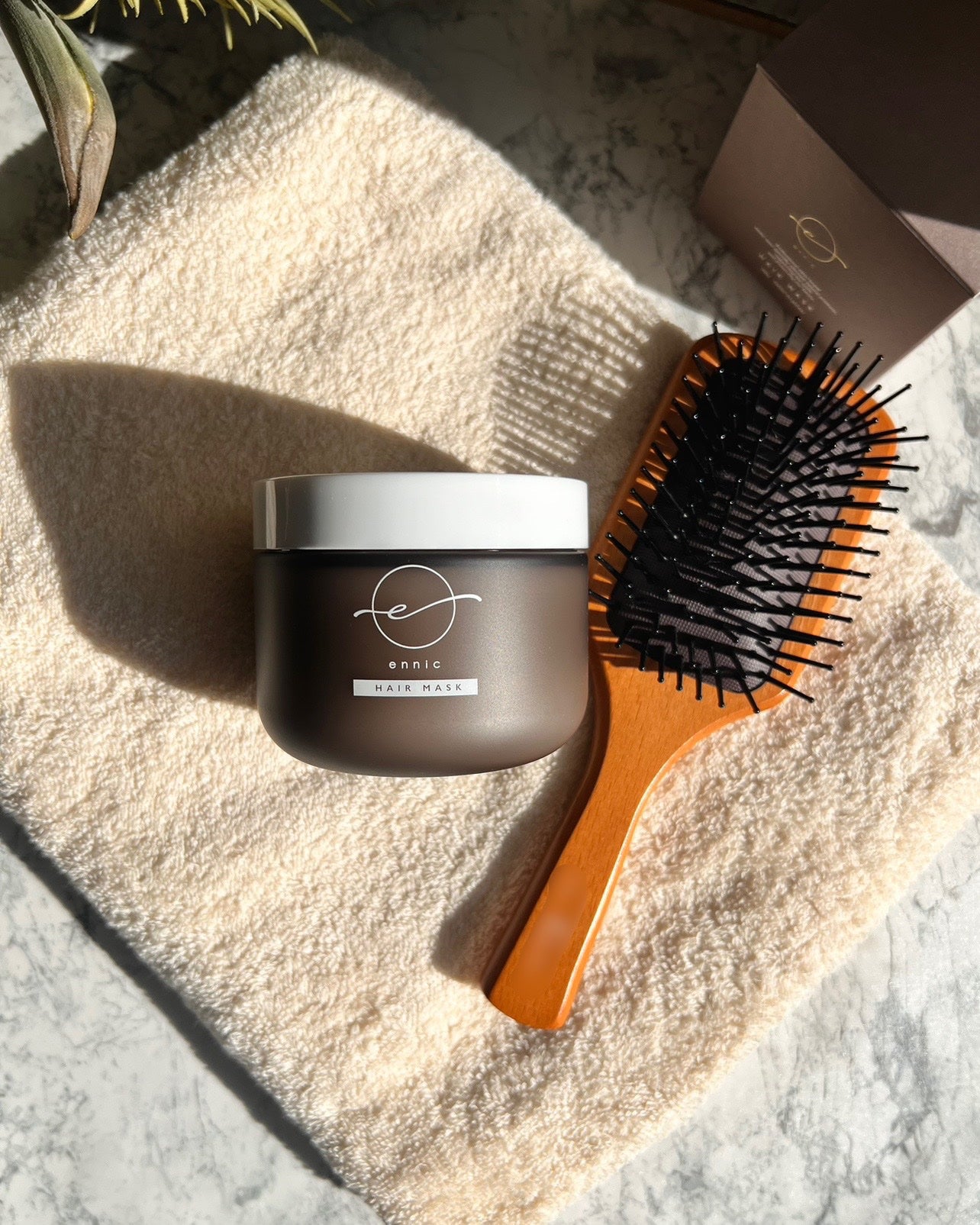 ennic(エニック) ヘアマスクLB<ヘアトリートメント>1000g 未使用品 試してみた】ennic エニック ヘアマスク LB の効果・髪質別の