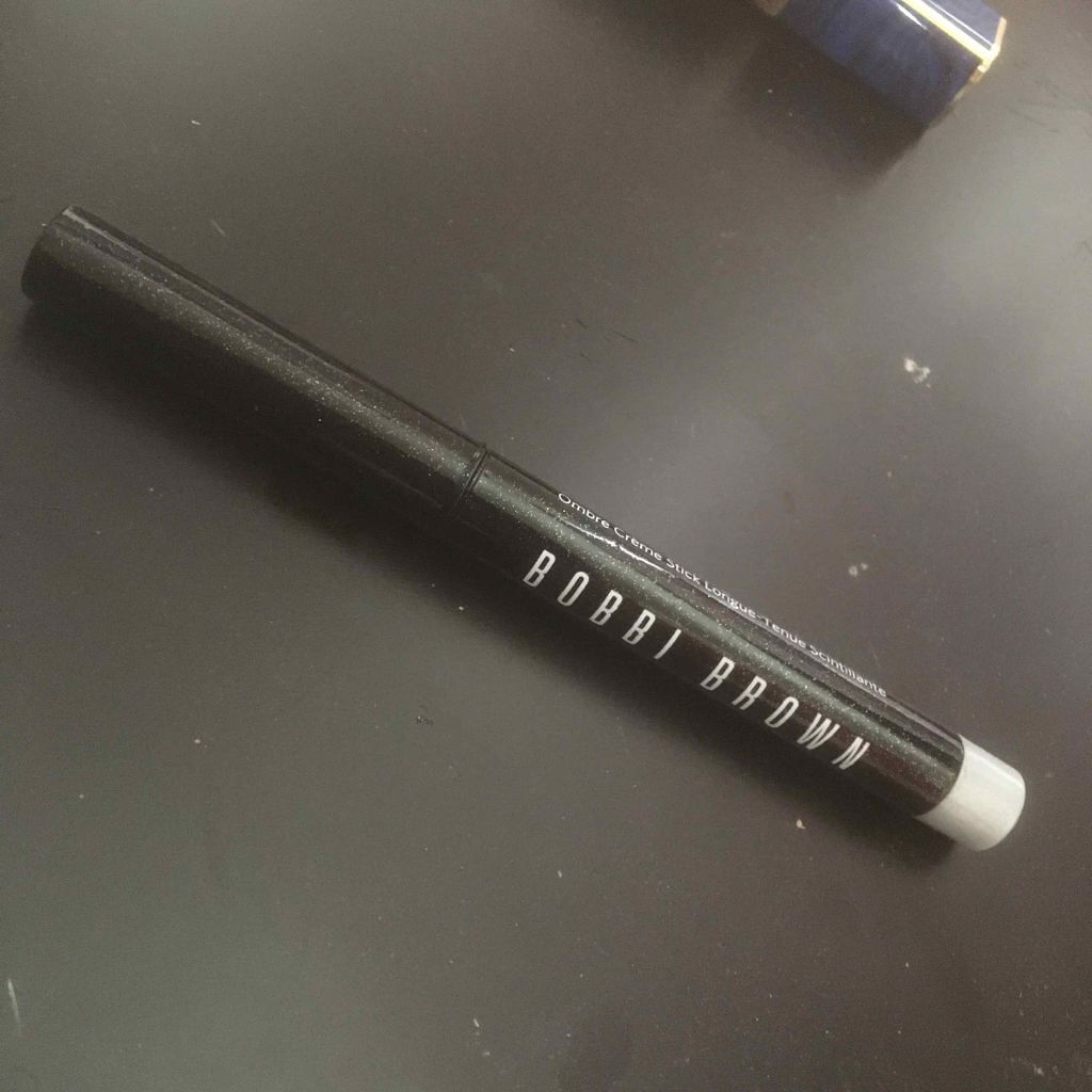 ロングウェアスパークルスティック/BOBBI BROWN/スティックアイシャドウを使ったクチコミ（1枚目）