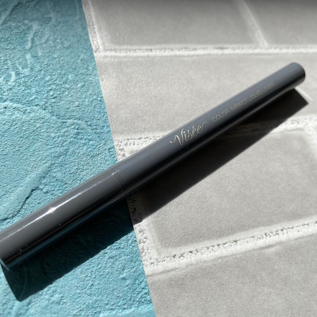 カラーインパクト リキッドライナー GY002(限定)/Visée/リキッドアイライナーを使ったクチコミ（3枚目）