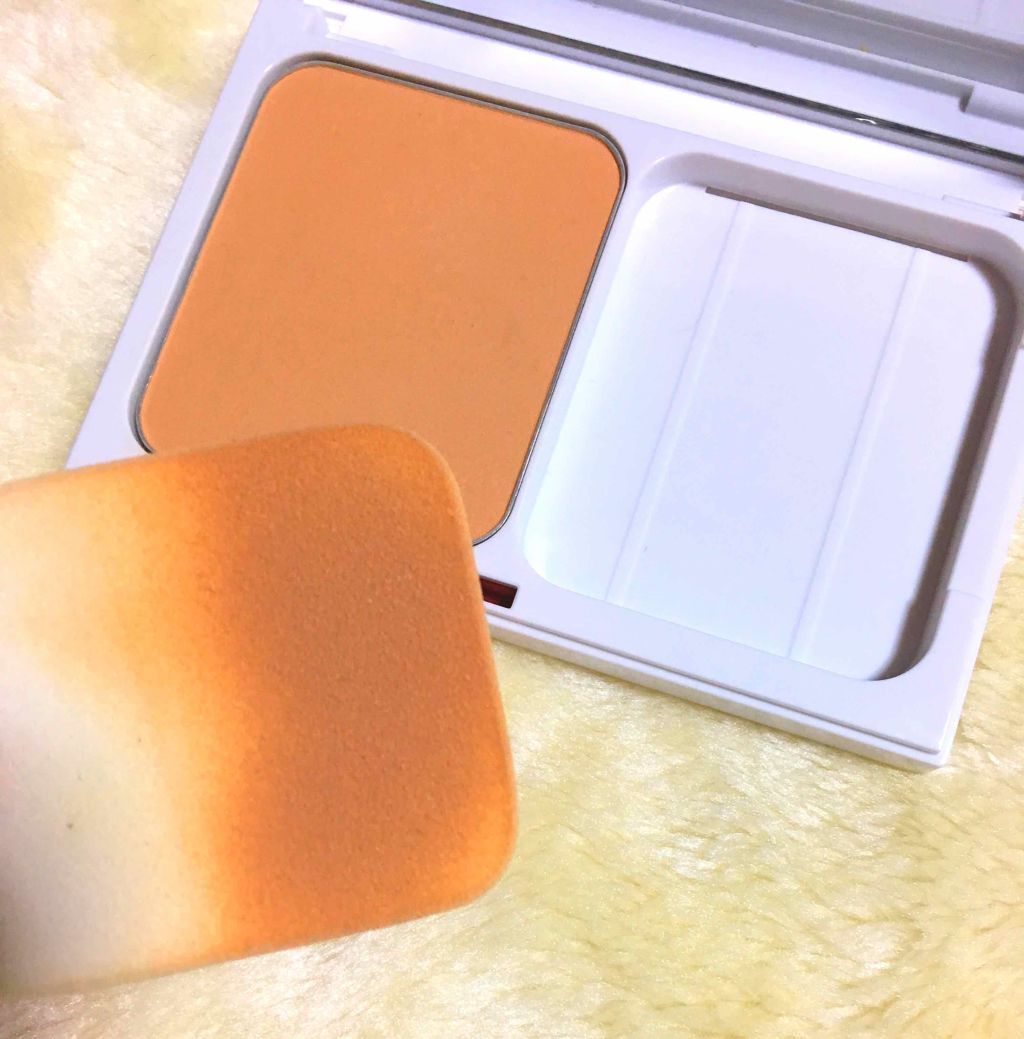 ホワイト-プラス ブライトニング パウダーファンデーション/CLARINS/パウダーファンデーションを使ったクチコミ(2枚目)