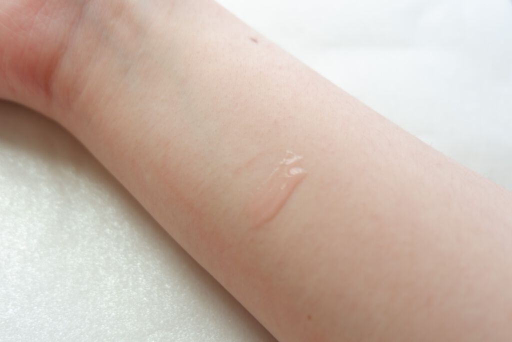 38°C / 99°F リップトリートメント (リップ美容液)/UZU BY FLOWFUSHI/リップケアを使ったクチコミ（3枚目）