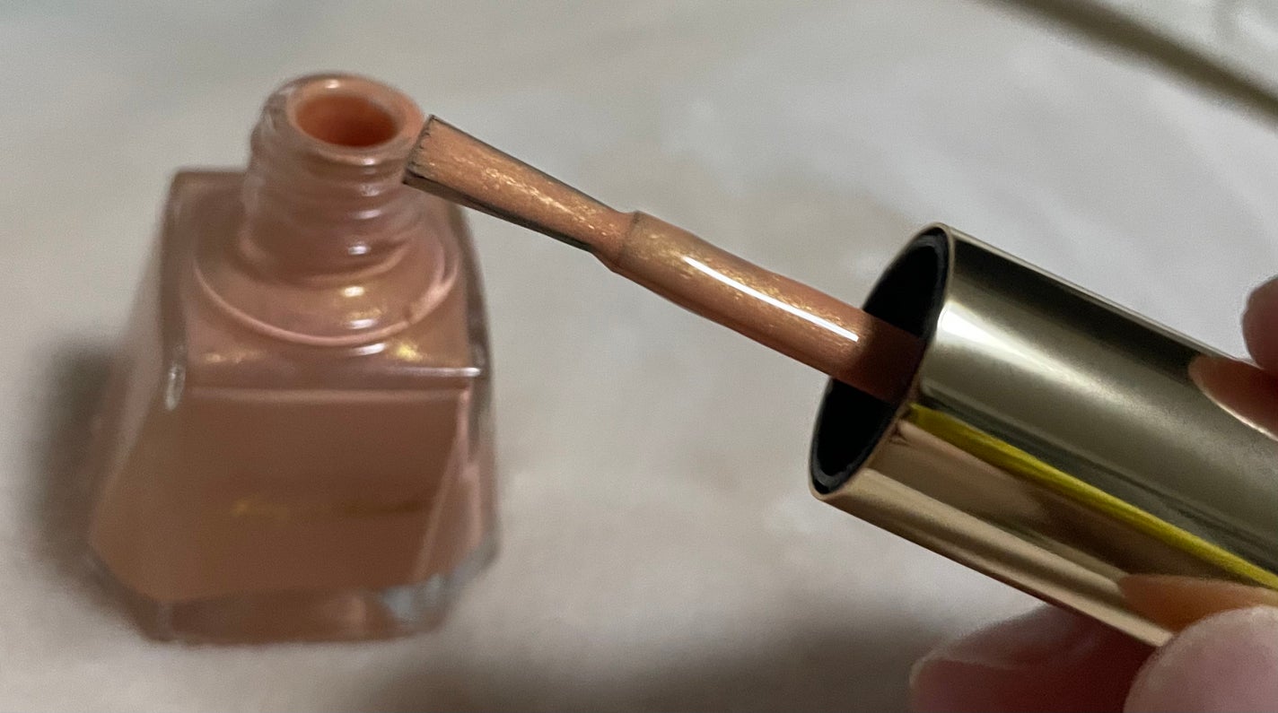 コンスピキュアス ネイルカラー /Amplitude/マニキュアを使ったクチコミ(3枚目)