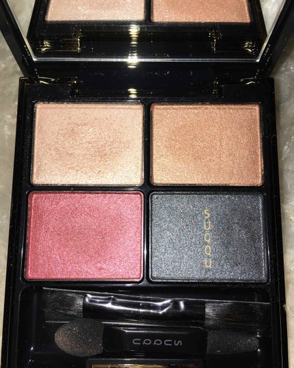 レ キャトル オンブル/CHANEL/アイシャドウパレットを使ったクチコミ(2枚目)