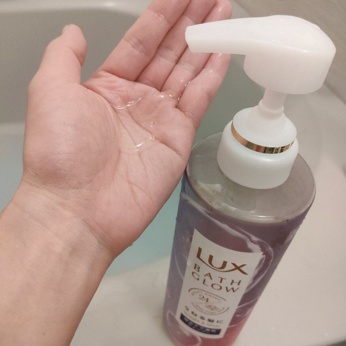 バスグロウ ストレート&シャイン シャンプー/トリートメント/LUX/市販シャンプーを使ったクチコミ(2枚目)