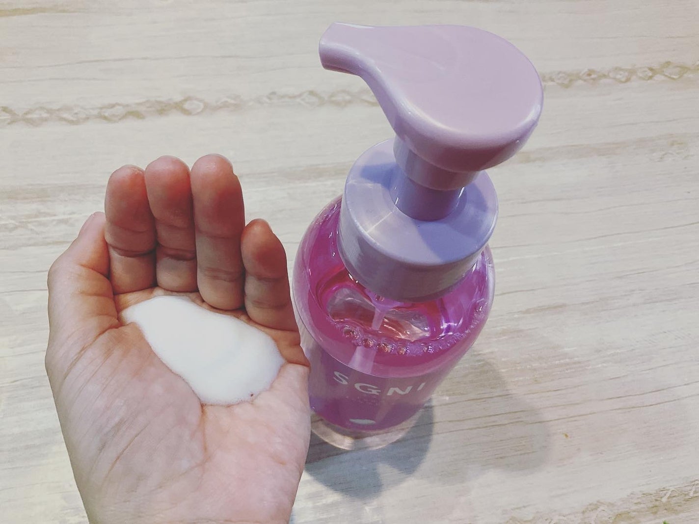 モイスト泡シャンプー〈フローラルムスクの香り〉/SGNI/市販シャンプーを使ったクチコミ(1枚目)