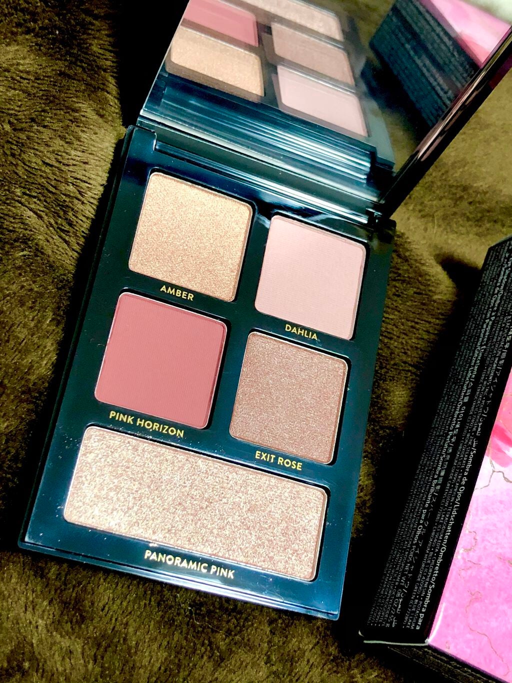 パノラミック ピンク アイシャドウ パレット/BOBBI BROWN/アイシャドウパレットを使ったクチコミ(1枚目)