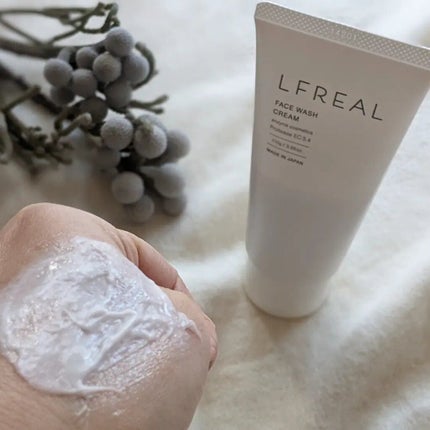 フェイスウォッシュクリーム/LFREAL/洗顔フォームを使ったクチコミ(4枚目)