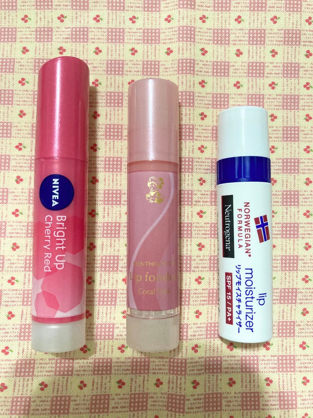 モイストピュアカラーリップ/ニベア/リップクリームを使ったクチコミ(1枚目)