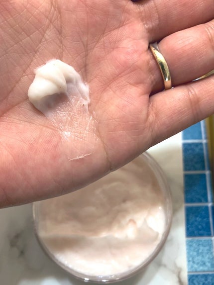 SALON LADY サロンレディ クレンジングクレイシャンプーのクチコミ「なかなかヘアマスクを使うことがなかったのでとても気になってました🎶
とってもいい香りでずっと.....」(2枚目)