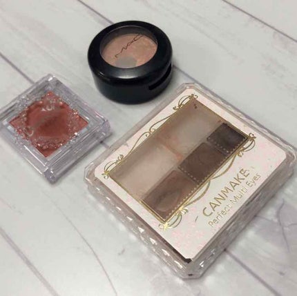 スモール アイシャドウ ゴールドビット/M・A・C/単色アイシャドウの画像