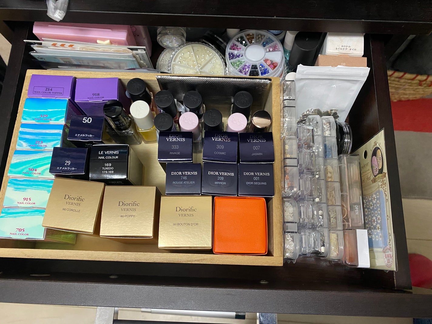 ディオール ヴェルニ/Dior/マニキュアを使ったクチコミ(3枚目)