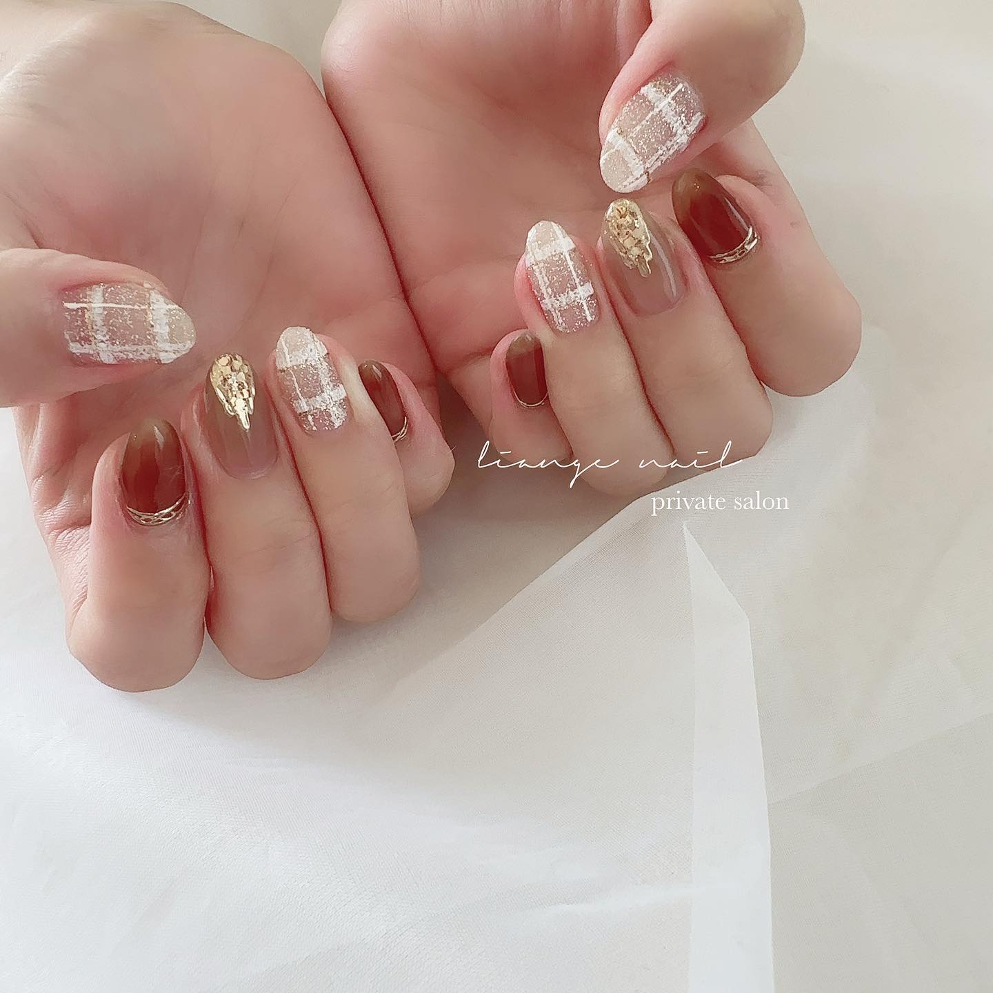 #ネイル,#大人ニュアンスネイル,#ニュアンスネイル,#ジェルネイル,#チェックネイル,#秋ネイル,#ブラウンネイルのネイルデザイン