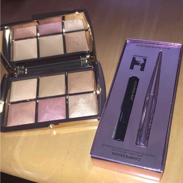 Hourglass Ambient Lighting Powder/HOURGLASS/プレストパウダーを使ったクチコミ（1枚目）