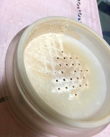 プードゥル ユニヴェルセル リーブル/CHANEL/ルースパウダーを使ったクチコミ(2枚目)