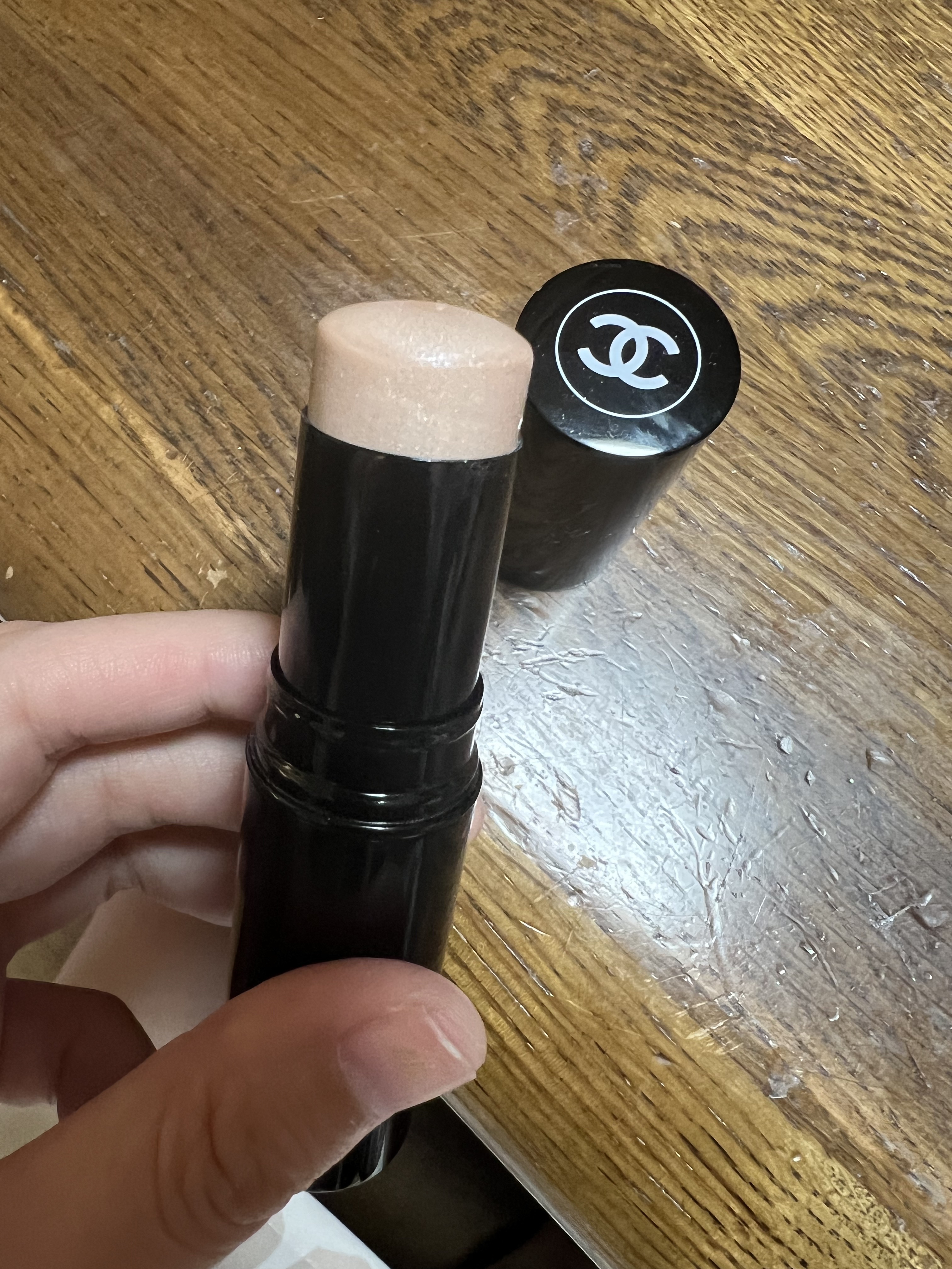 ボーム エサンシエル/CHANEL/スティックハイライトを使ったクチコミ（1枚目）