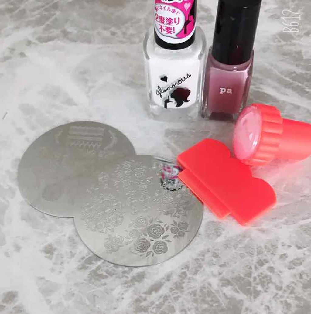 カラフルネイルズ/キャンメイク/マニキュアを使ったクチコミ（2枚目）